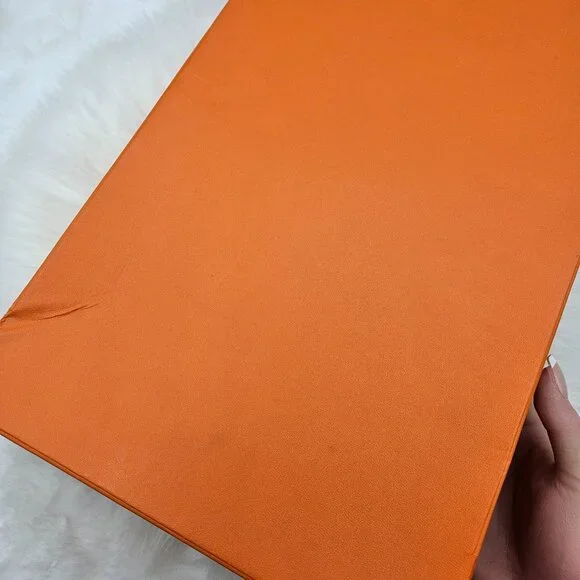 Authentic Hermès Gift Box (Empty) - Picture 5 of 9